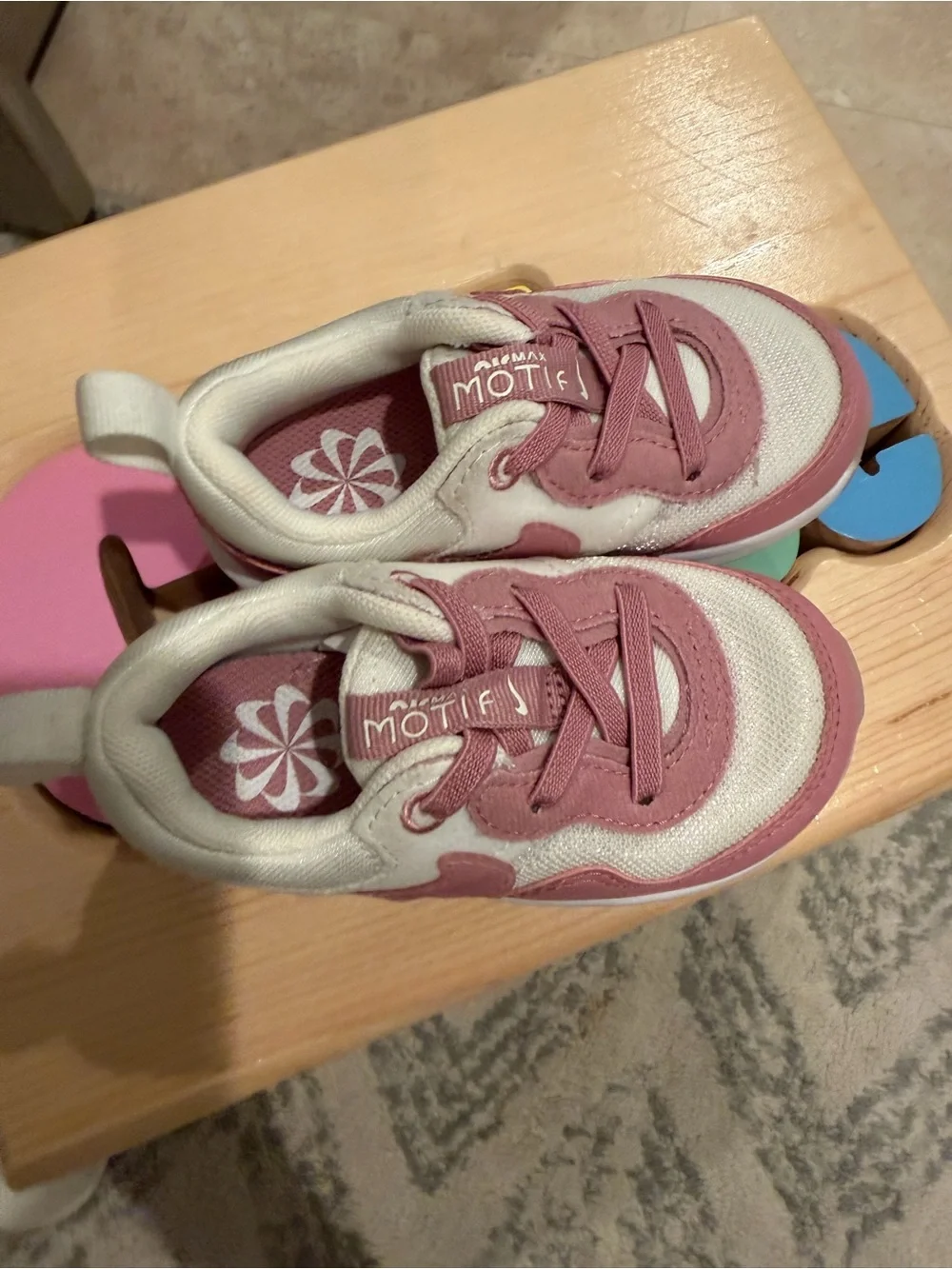 Nike Kids Air Max Pink and Cream Sneakers